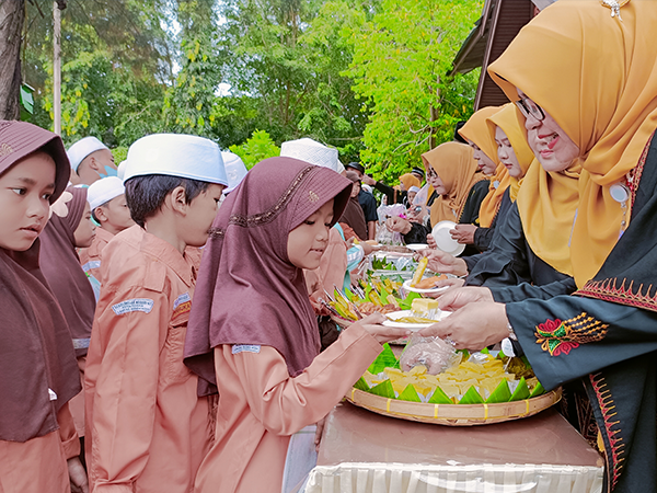 SEUDATI (Sehari Berbudaya Pasti) Aceh di SDN 67 Percontohan
